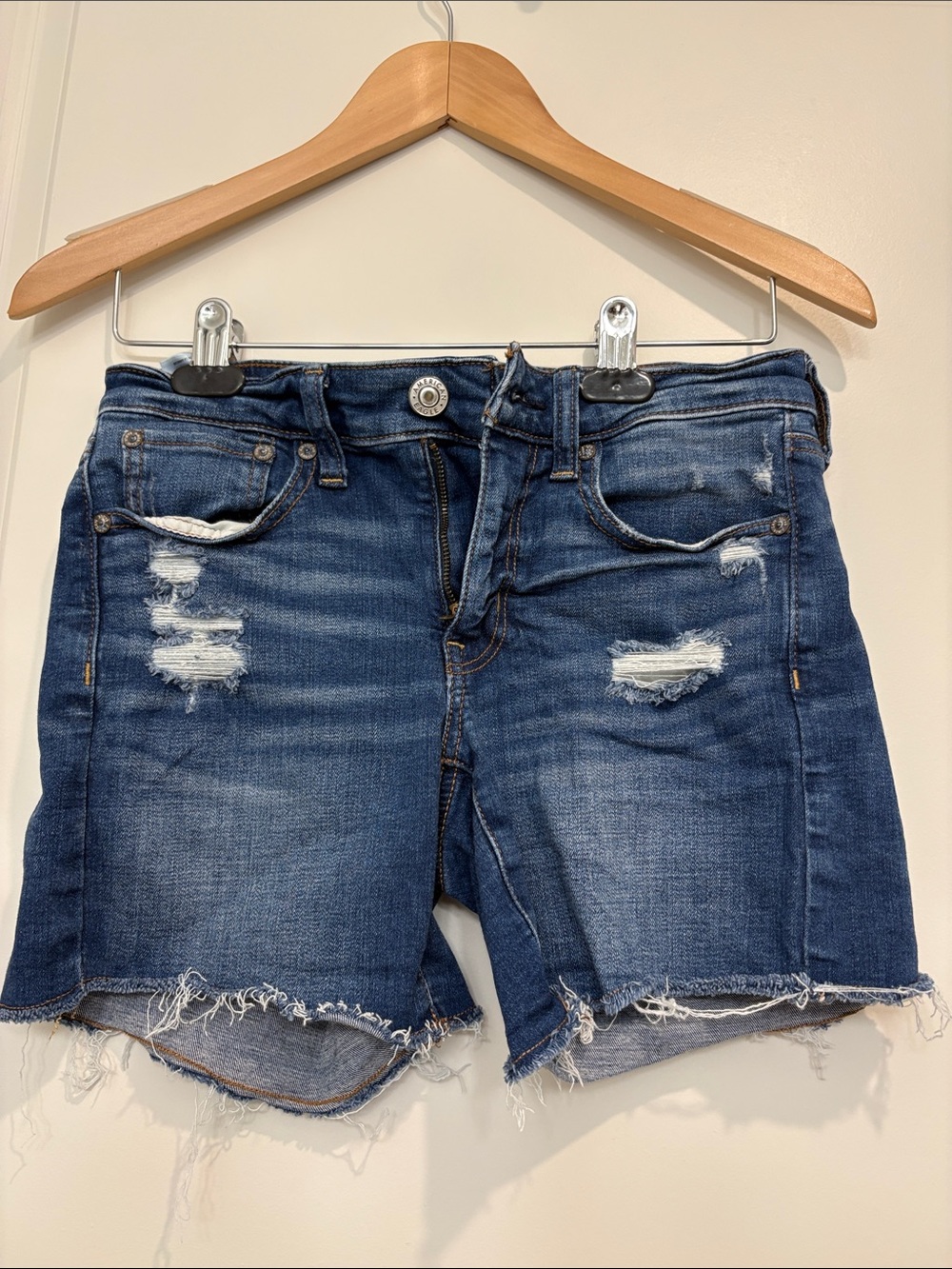 American Eagle Outfitters Size 2 Distressed Dark Blue Denim Cutoff Shorts